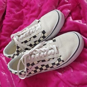 Vans Suede Checkered Low Top Sneakers
